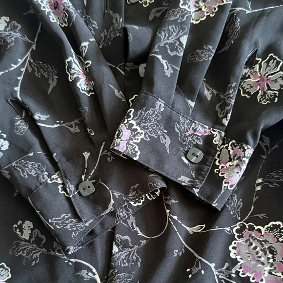 Laura Scott Black Button-Up Shirt with Lavender Floral Print - Picture 8 of 8